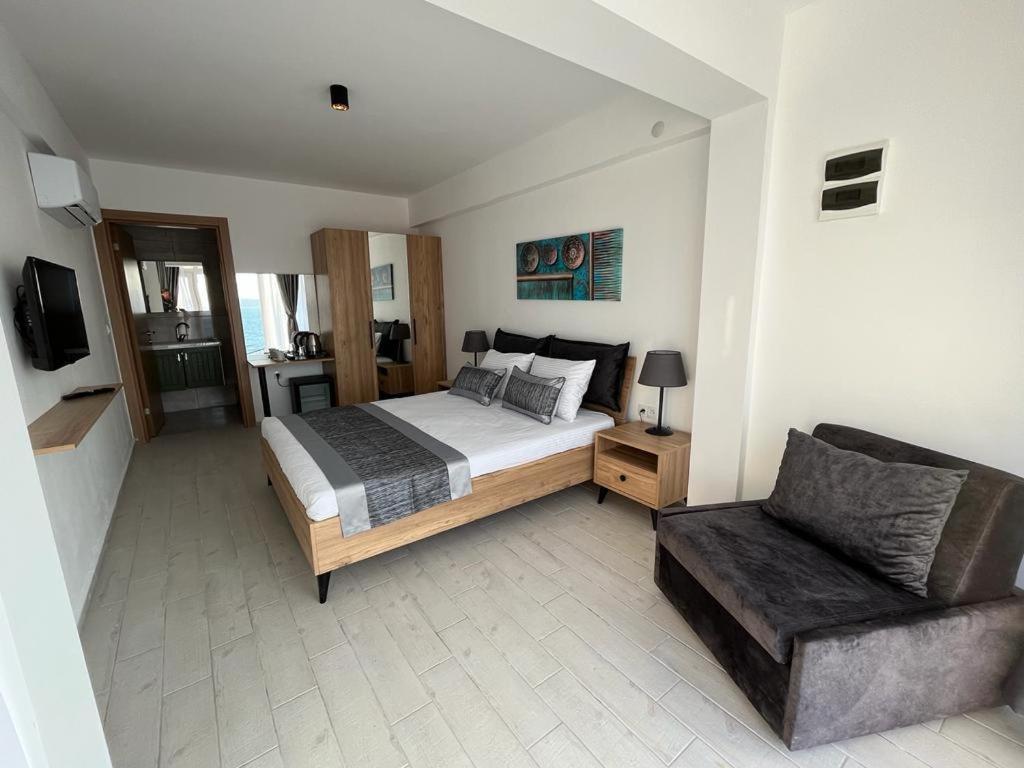 Ni Marin Hotel Milas Buitenkant foto